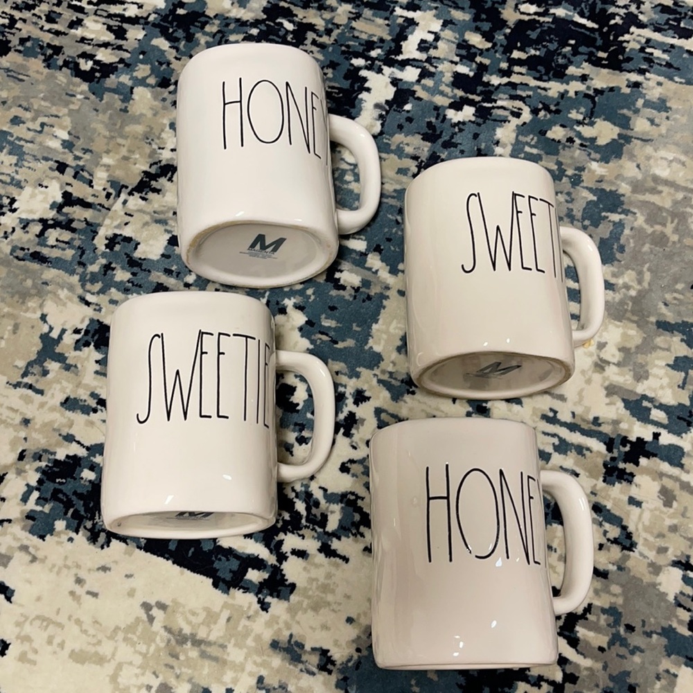 Magenta 4 mugs Honey , sweetie